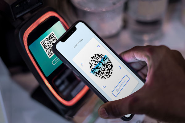 terminal de paiement par qr code et scan mobile réducteur de lien